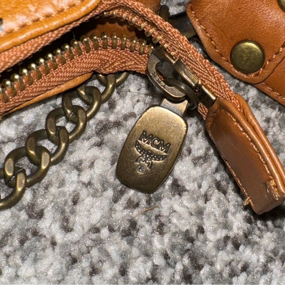 MCM Cognac Visetos Shoulder Bag - Picture 3 of 5
